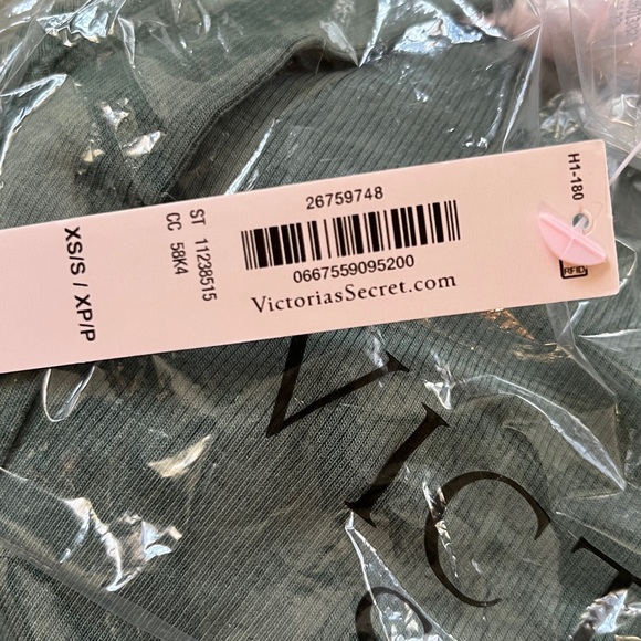 NWT Victoria’s Secret Ribbed Modal Short Robe - Picture 14 of 15